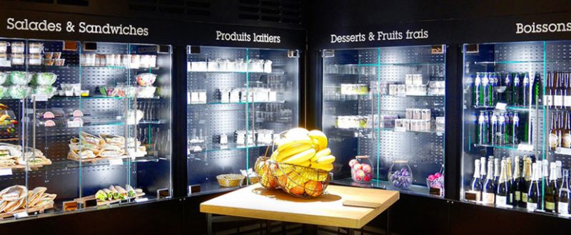 Boréale display cabinets for whetting appetites in a shopping and take-away section in a top Parisian hotel – Matfer Bourgeat