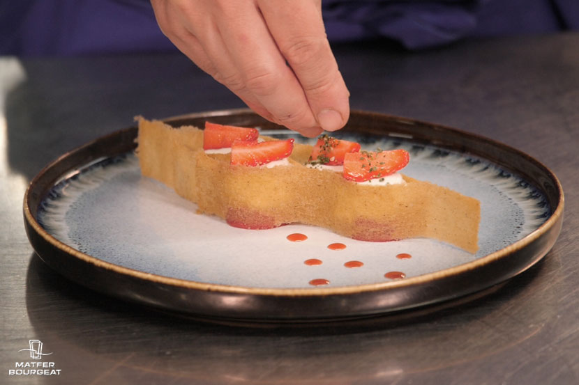 matfer-bourgeat-recette-fraise-benoit-godillon-herbes