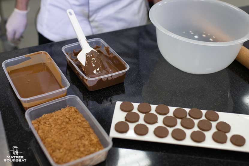 Matfer-Bourgeat-recette-Meringue-Chocolat-bassine