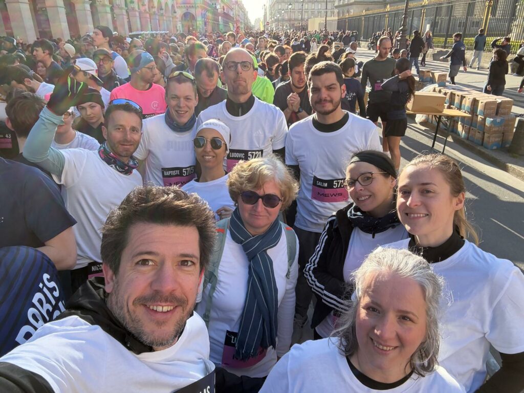 Coureurs Matfer Bourgeat lors des 10 km des Étoiles 2026 – course solidaire hôtellerie-restauration Paris