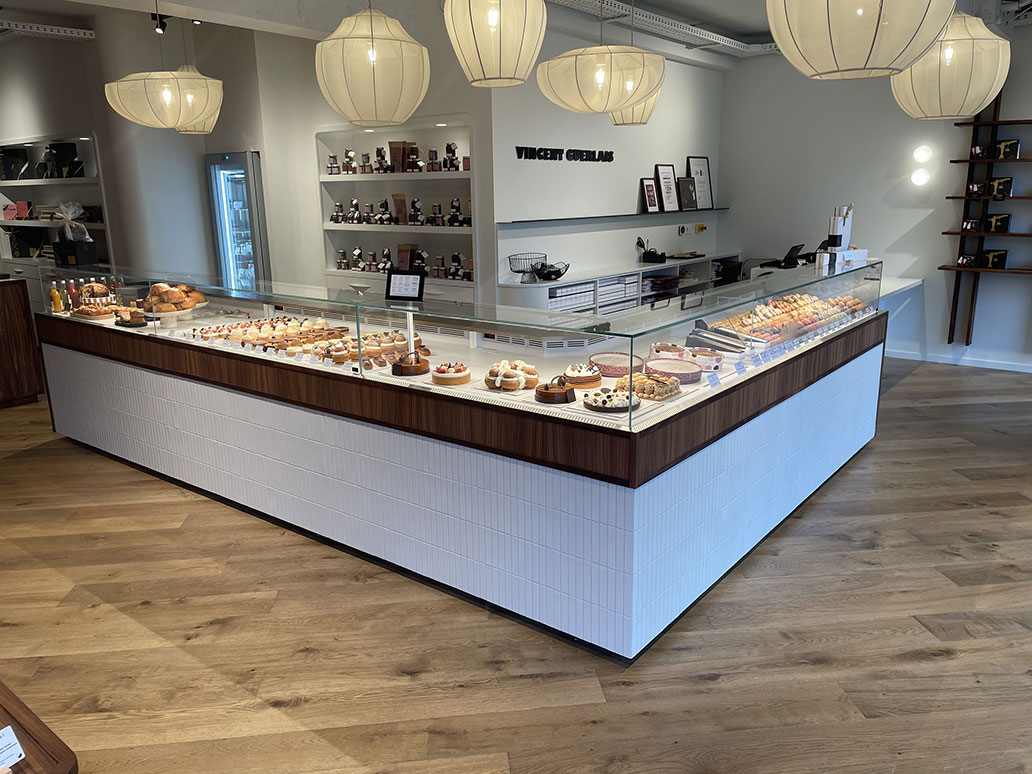 Conservation optimale macarons - vitrine réfrigérée Vincent Guerlais par OCF