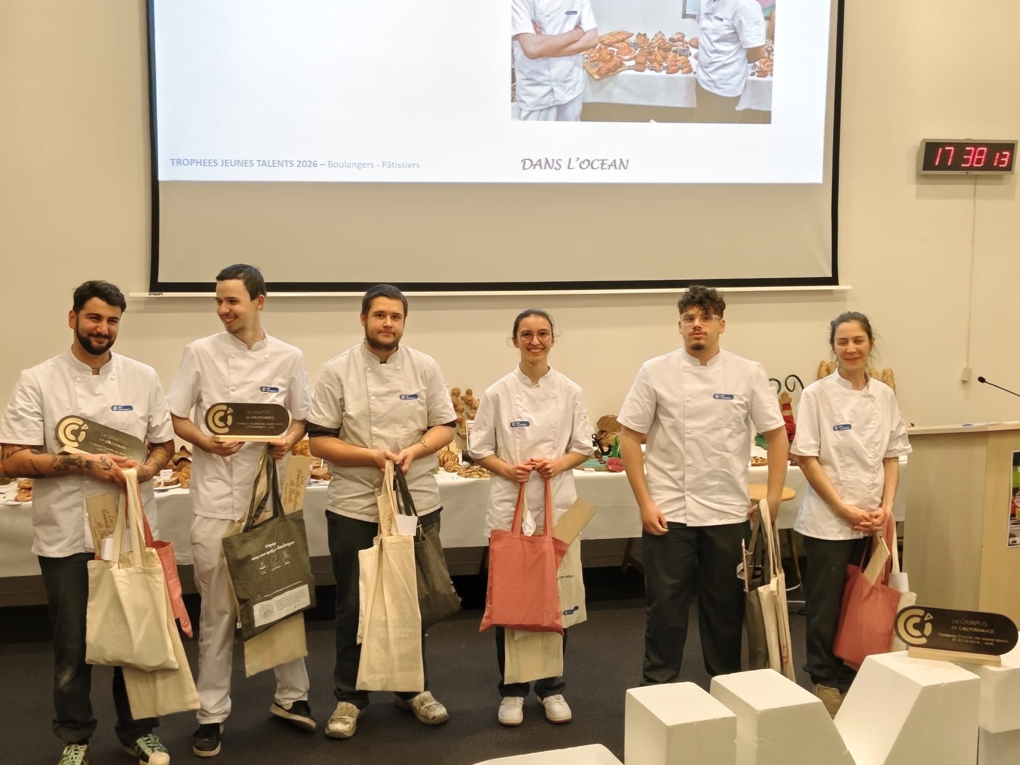 Créations des apprentis boulangers pâtissiers – Trophée Jeunes Talents 2026 IMT Campus Alternance Grenoble thème océan