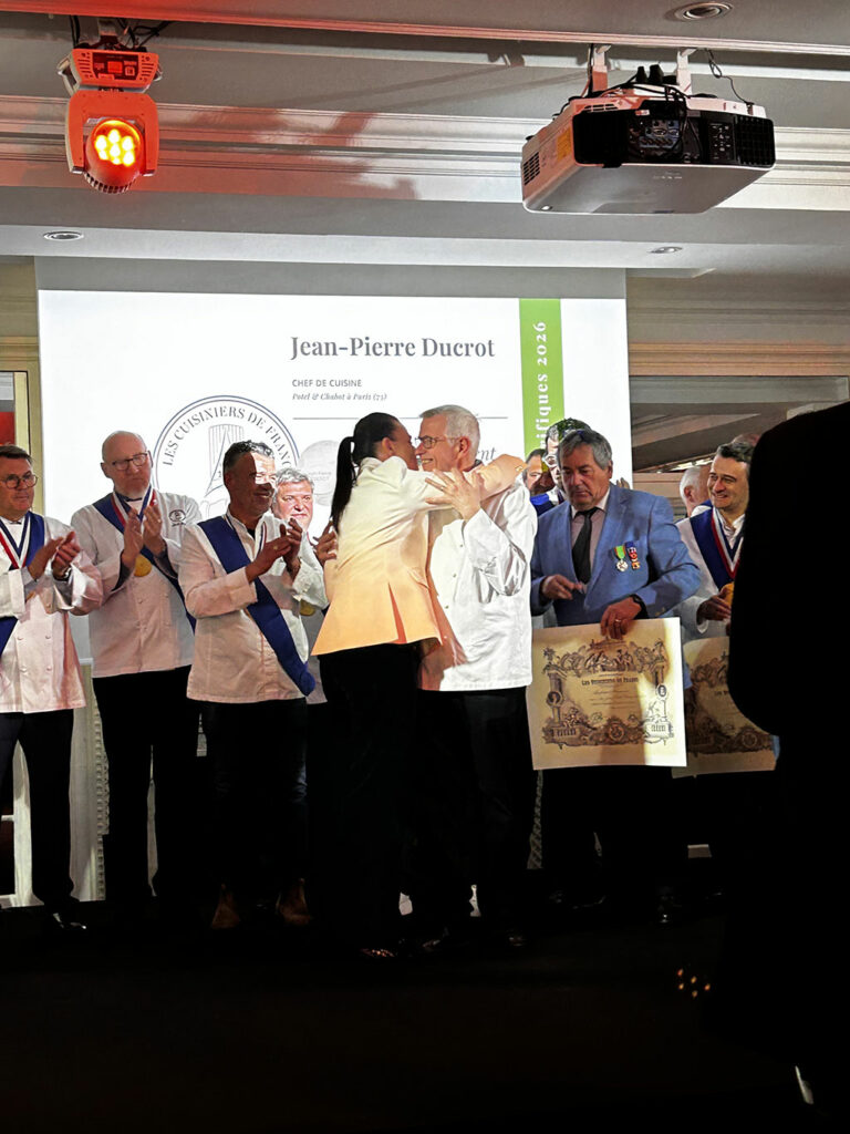 Remise de médailles lors du 95e Déjeuner des Disciples d'Antonin Carême 2026 – excellence gastronomique française