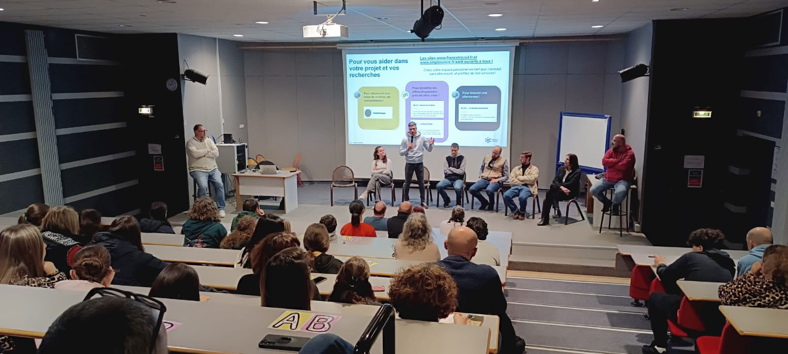 Bourgeat marque employeur Isère – métiers informatique industrie présentés au lycée Pravaz Pont-de-Beauvoisin