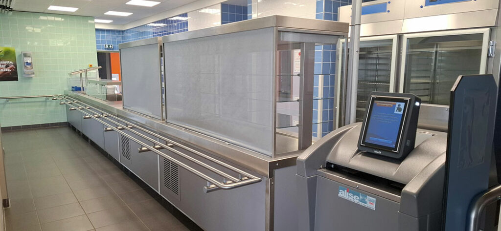 Équipement self restauration scolaire Dijon 2025 – mise en service avec chef Reynald, DEHM et Matfer Bourgeat