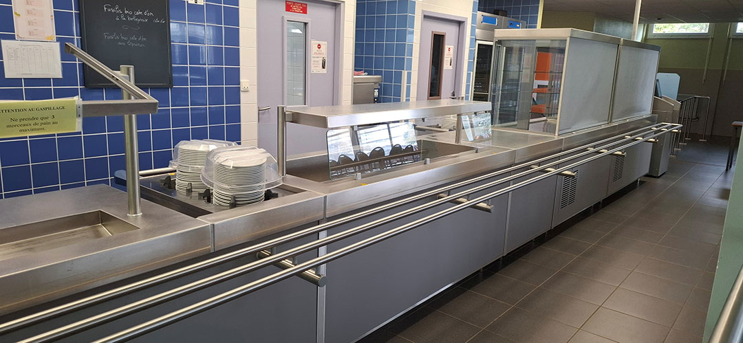 Équipement self restauration scolaire collège Jean-Philippe Rameau Dijon – vitrines réfrigérées Panorama Matfer Bourgeat