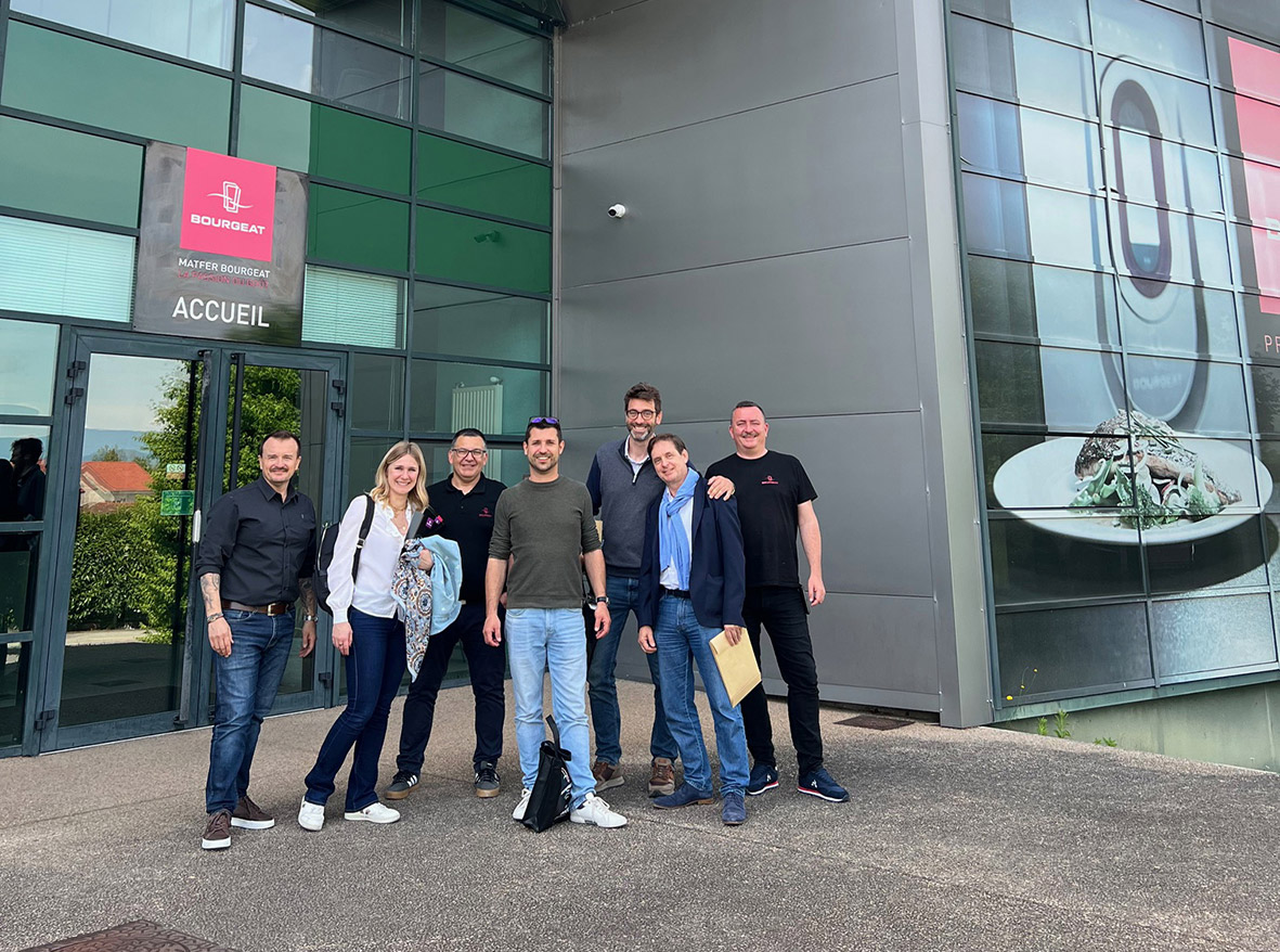 Visite de l'usine Bourgeat des Abrets-en-Dauphiné avec les représentants SABEMAF