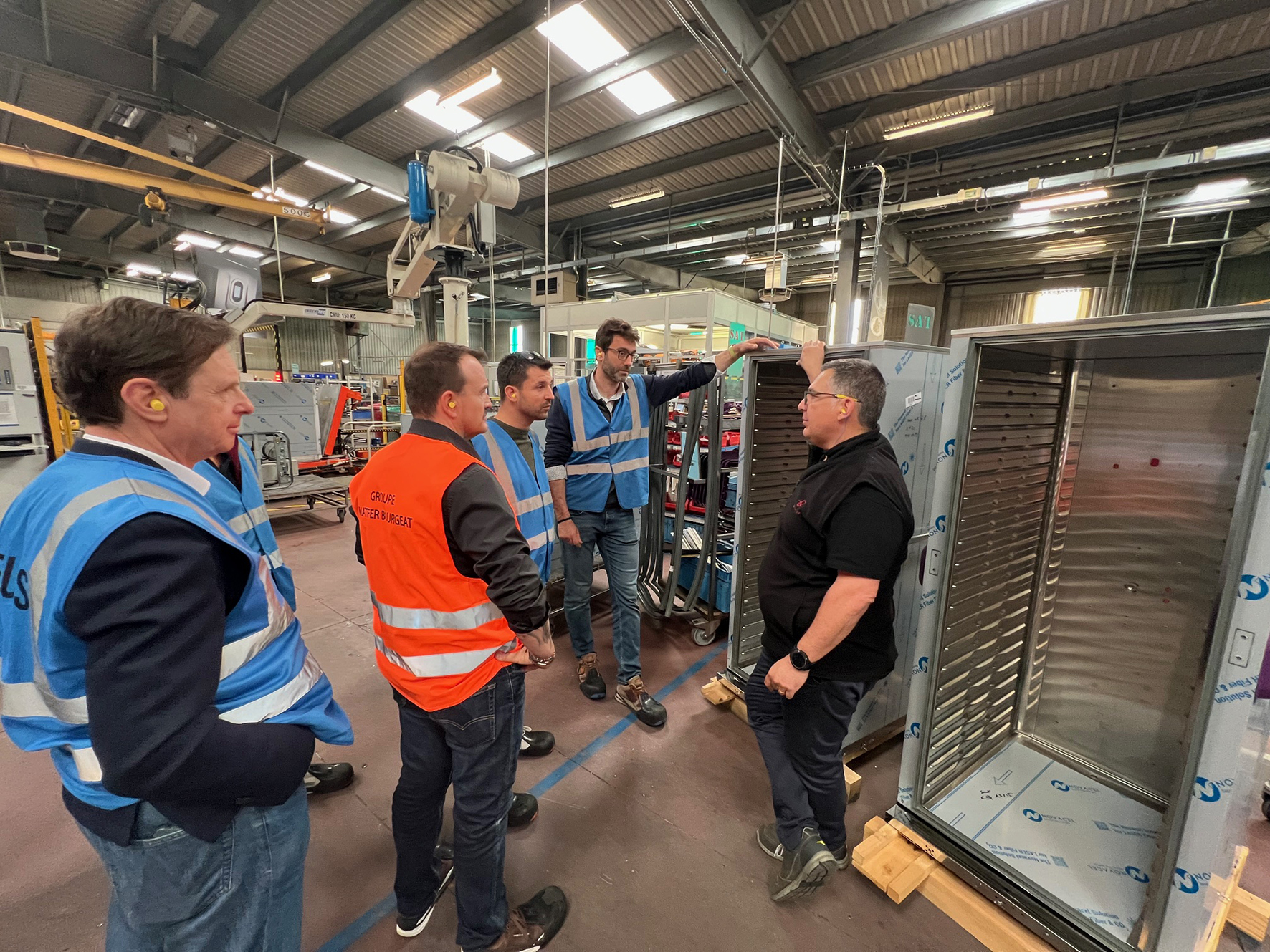 Découverte des ateliers de fabrication Bourgeat spécialisés en cuisine professionnelle