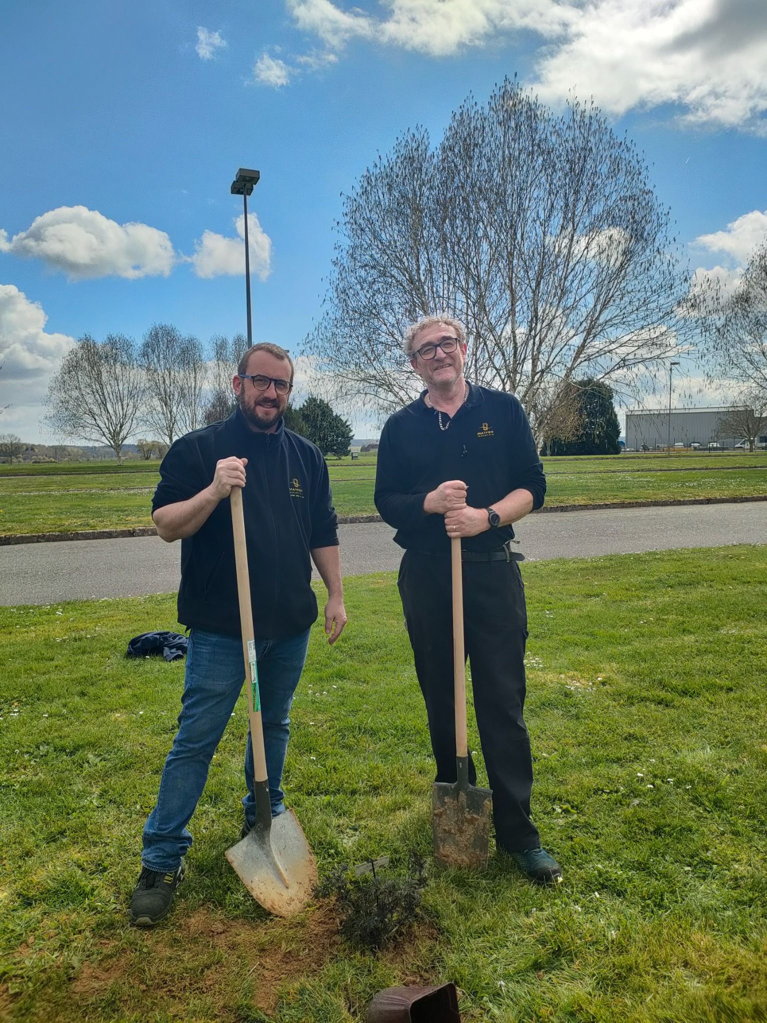 Plantation symbolique réalisée lors de l’intégration d’un nouveau collaborateur Matfer