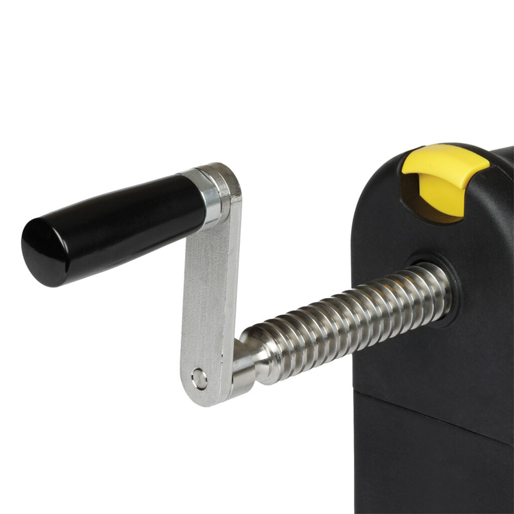 Axe en inox et corps en Exoglass d’un éplucheur à pommes professionnel